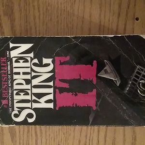 "IT" Steven King First Edition and First Print Paperback book.